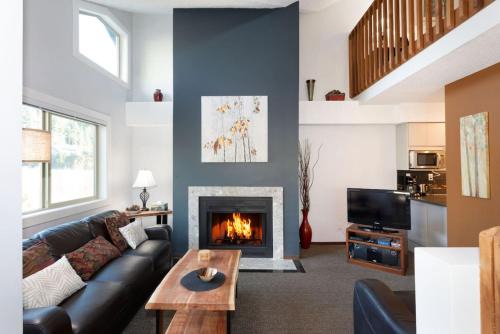 Whistler Creekside Casa | Whistler Corner Loft Next to lift with Amazing views!