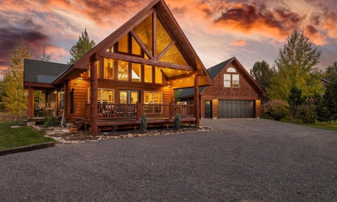 Fir Grove Estates Casa | White Fir Adventures by Casago McCall - Donerightmanagement