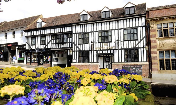 St Albans Hotel | White Hart Hotel