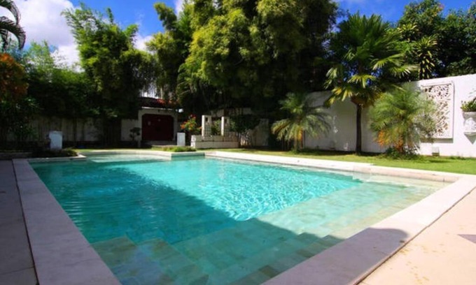 Legian Villa | White Moon - Dream 5br Villa in Legian close to the Beach