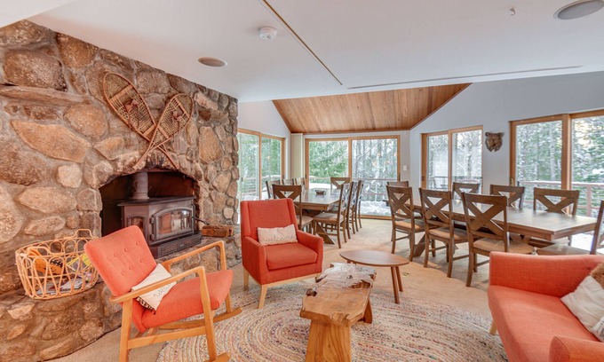 Thornton Casa | White Mountain Escape w/ Separate In-Law Suite!