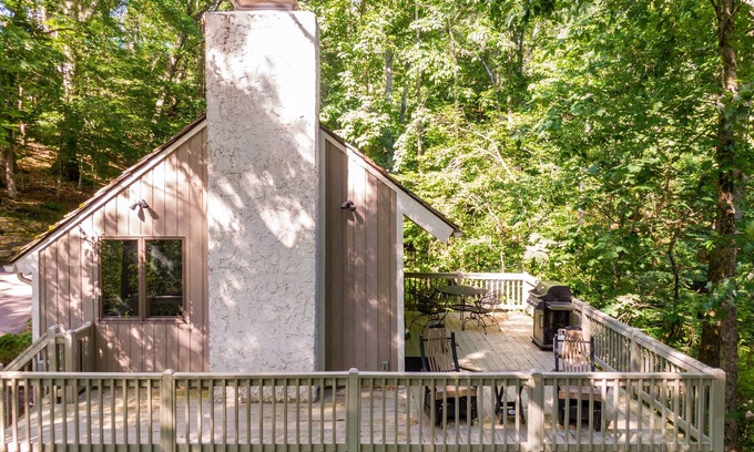 Boone Casa | White Oak Cabin - Charming Valle Crucis-area Cottage!