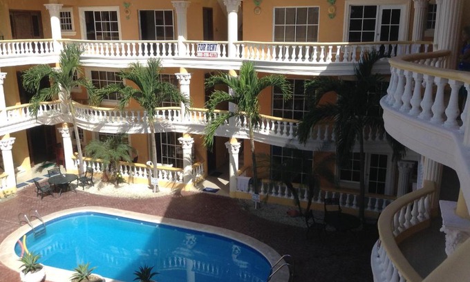 Playa Bibijagua Cama Y Desayuno | White Sands shared apartments