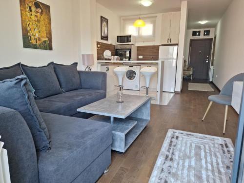 Vukov Spomenik Apartamento | White Sapphire