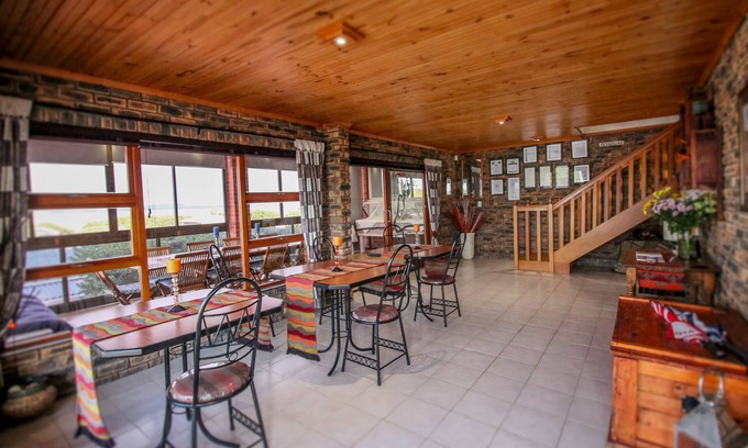 Van Dyks Bay Cama Y Desayuno | White Shark Guest House