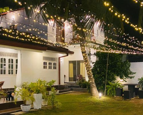 Seeduwa - Katunayake Casa | White Villa Airport Transit Hotel