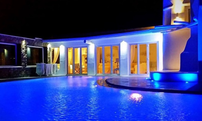 Kalafatis Villa | White Villas · Villa Millio in Kalafatis - 2 beaches 1min walk