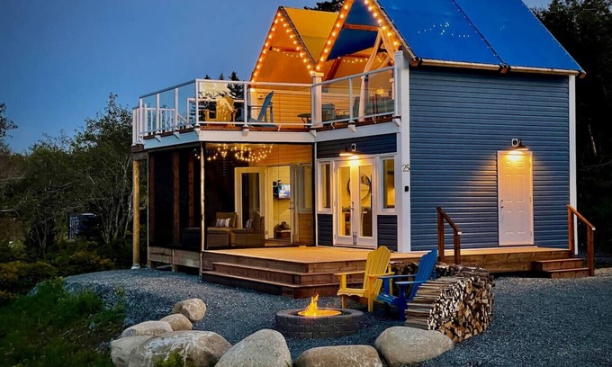 Lower LaHave Casa | Whitecaps Cabana for Couples