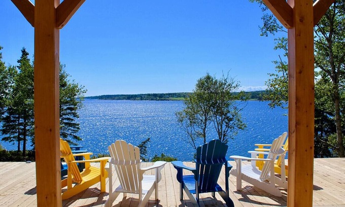 Lower LaHave Casa | Whitecaps Retreat - Recién terminado