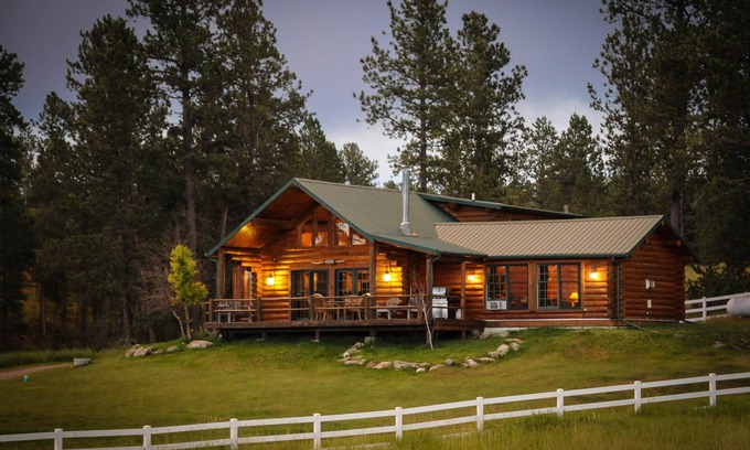 Custer Cabina | Absolutamente tranquilo Black Hills Log Home en 17 acres