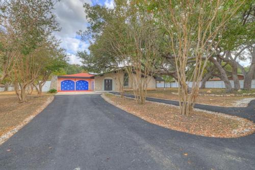 Canyon Lake Casa | Whitewater River House - Game Room, Firepit, Walking distance to Whitewater Amphitheater!