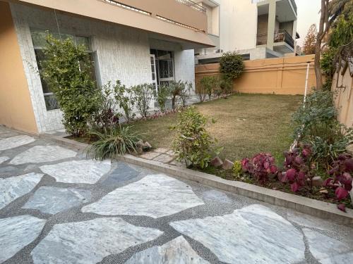 Islamabad Casa | whole house one kanal, 6 Bedrooms