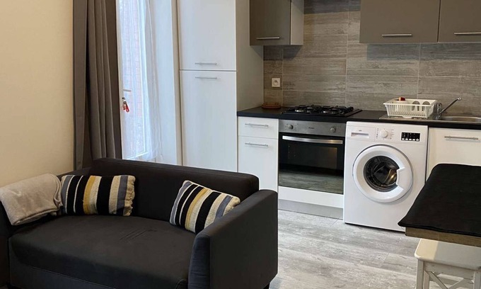 Saint-Martin-sur-Ocre Apartamento | Whole studio 2 persons