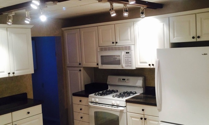 Billings Casa | ¿Por qué conseguir una habitación cuando puedes conseguir una casa?