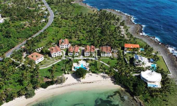 El Frances Condominio | Why work in the city? We have high speed WIFI. Just 5 minutes to Las Galeras