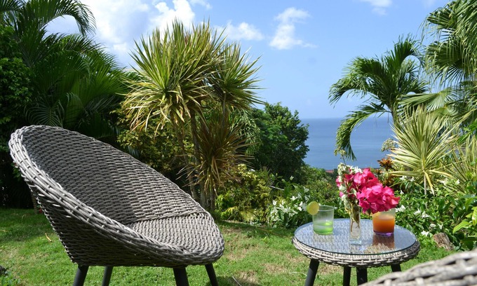 Deshaies Villa | Villa Jasmine, Vista muy amplia al mar, Piscina privada sin opuestos, Jardín