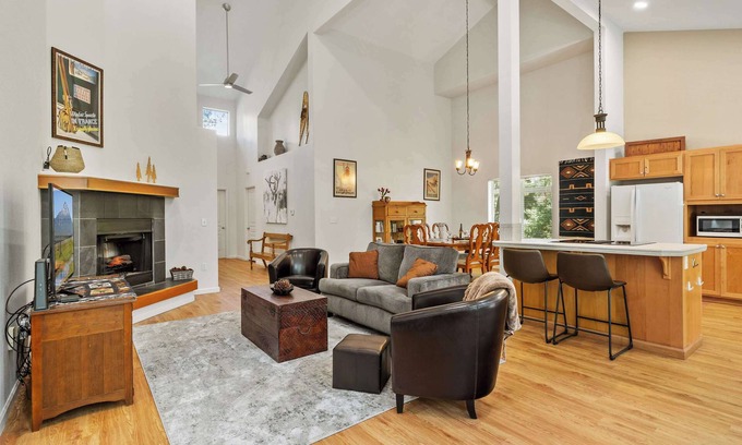 Bend Casa | 20 min to Mt. Bachelor! Widgi Creek