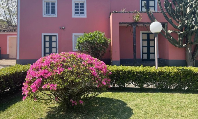 Maia Villa | WIFI-enabled, <10 min to Beach - 18th Century Private Villa