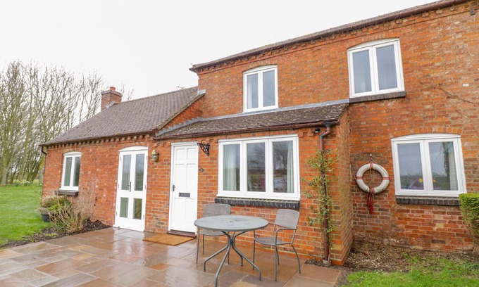 Napton-on-the-Hill Cabaña | WIGRAMS CANALSIDE COTTAGE en Napton-On-The-Hill, Ref 996499