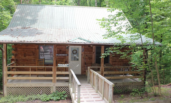 Hico Cabina | Wild and Wonderful Wilderness Cabin