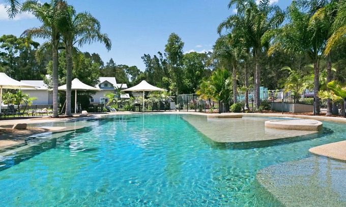 Cams Wharf Casa | Wild Duck Holiday Home at Rafferty's Resort