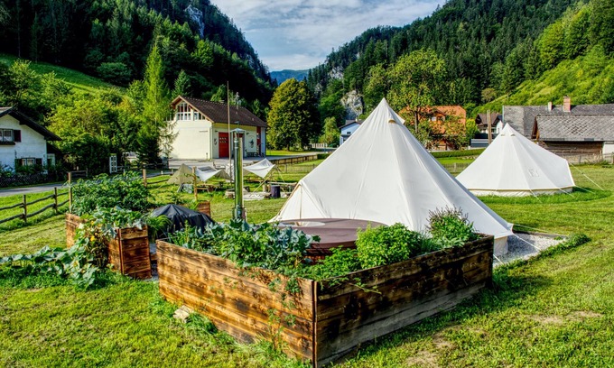 Schwarzau im Gebirge Complejo | Wild Glamping in the Vienna Alps - “Rax plateau“ view