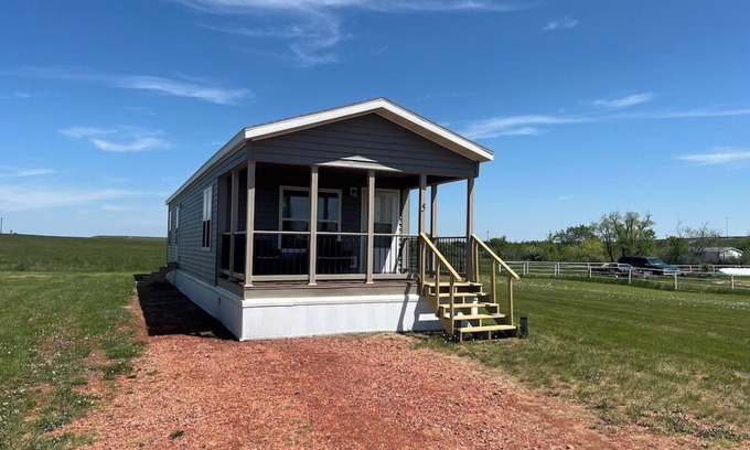 Belfield Cabina | Wild Horse Cabin - Near T.R.N.P.