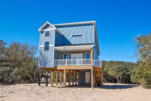 Carova Beach Casa | WILD HORSES! Secluded, 4-wheel drive, family get-away, 4x2190, Just Beachy