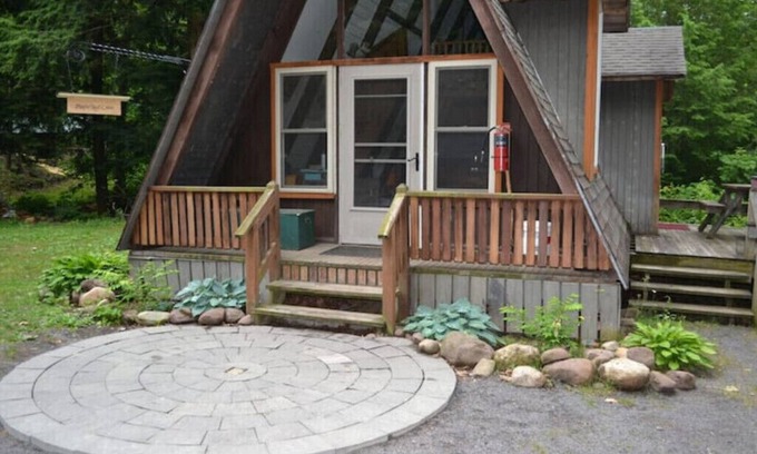 Richland Cabina | Wilderness Maple Leaf Cabin on Private Lake