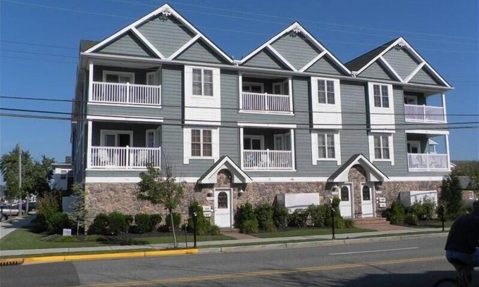 Wildwood Condominio | Wildwood W / Pool - 1 Blk Frm Beach - 3HAB / 2 BA