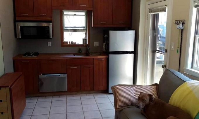 Cape May - Wildwood Apartamento | WildWoof Beach Bungalow - 3 Blocks to Beach