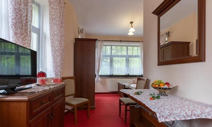 Szklarska Poreba Casa | Willa Słoneczna Róża pokoje ze śniadaniami w centrum szklarskiej poreby