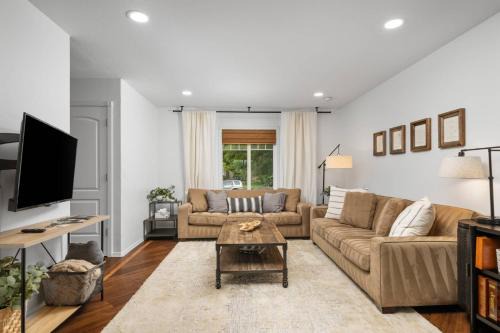 Dundee Casa | Willamette Vintage