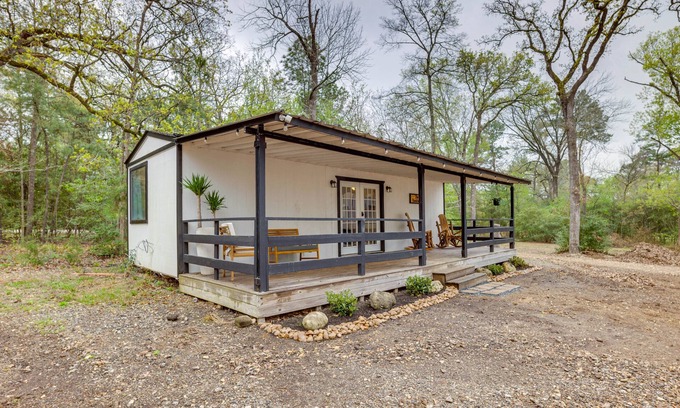 Willis Cabina | Willis Cabin on 6 Acres - Close to the Lake!