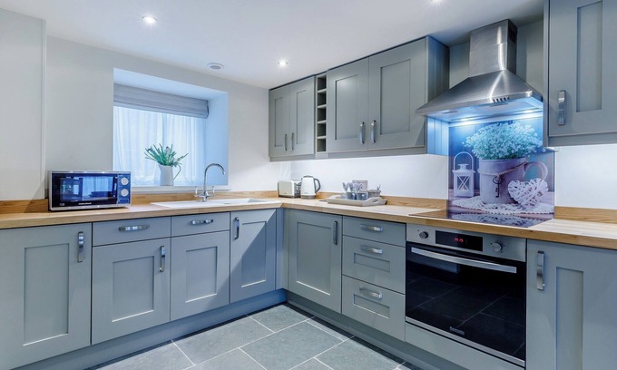 High Peak Cabaña | Willow Cottage at Naze Farm-UK32760