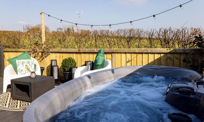 Saundersfoot Cabaña | Willows Rest - 1 Bed Shepherd's Hut - Pentlepoir