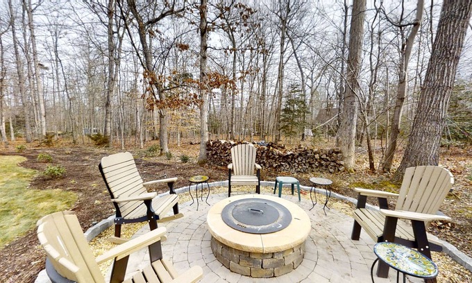 Windwood Coves Casa | WillowWinds II- Water Access, Cozy, Outdoor Firepit, Community Amenities, Boat Slip