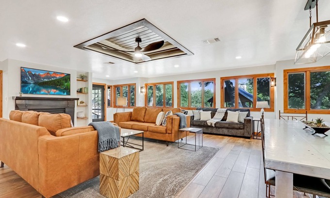 Wimberley Casa | Wimberley Waters | Blanco River Property for up to 18 Guests!