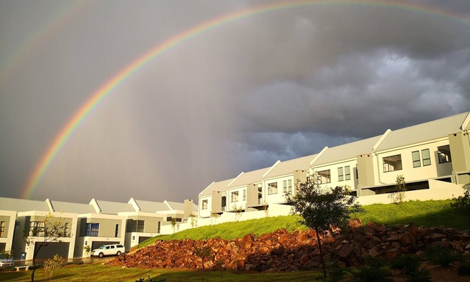 Windhoek Casa | Windhoek NUEVO Impresionante apartamento estilo vida central