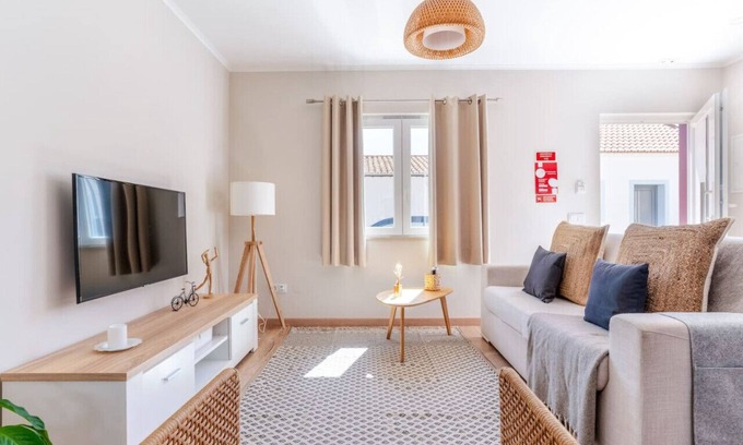 Baiona Apartamento | Windmill Escape - Casa Onda