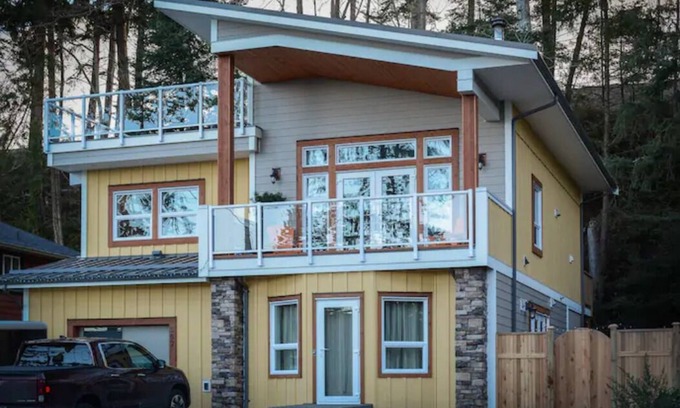 Comox Casa | Windslow Guest Suite at Kye Bay Beach in Comox