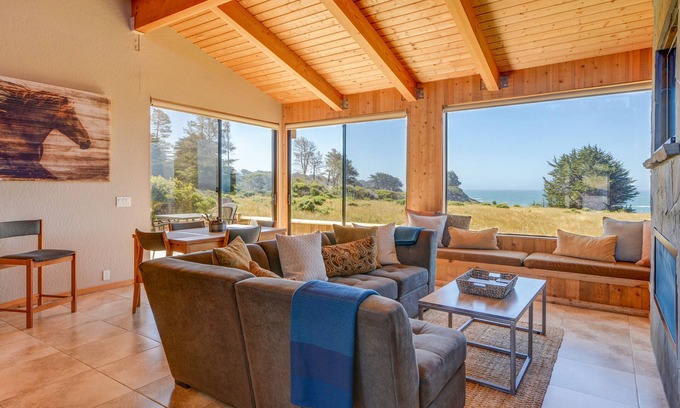 Sea Ranch Casa | Windsong ... Vistas al mar desde todas las habitaciones, piso individual y jacuzzi privado