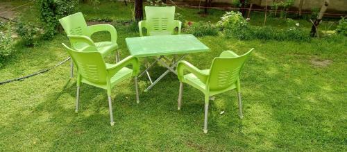 Chitral Casa | WindyCrest Inn
