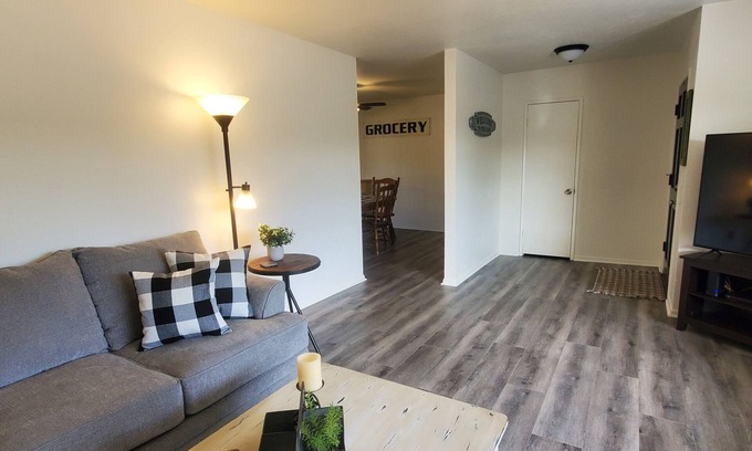 Temecula Casa | Wine Country Cute & Cozy home in Downtown Murrieta 30 day rental