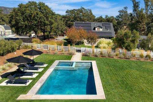 Sonoma Casa | Wine Country Estate by AvantStay Pool Spa Barn