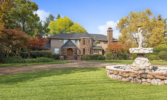 St. Helena Casa | Wine Country Estate Home with Pool