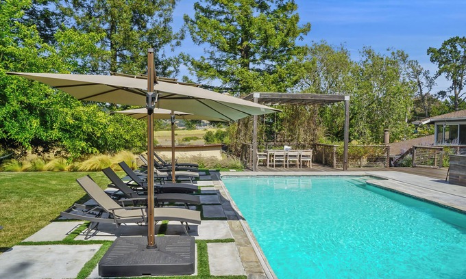 Santa Rosa Casa | Wine Country Retreat w/hot tub, fire pit, bocce, & playground!
