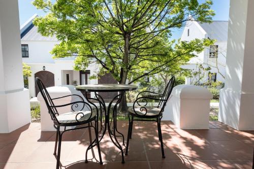 Stellenbosch Cabina | Winelands Golf Lodges 13