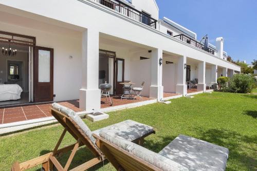 Stellenbosch Cabina | Winelands Golf Lodges 19