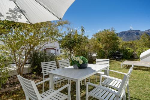 Stellenbosch Cabina | Winelands Golf Lodges 27